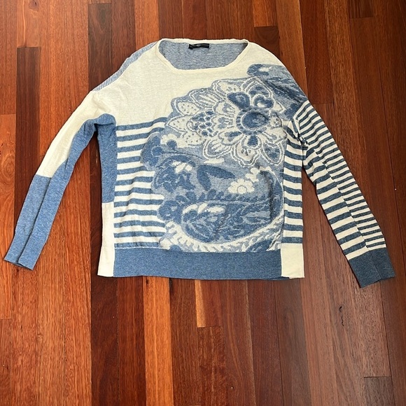 HIGH everyday couture size small made in Italy blue floral sweater